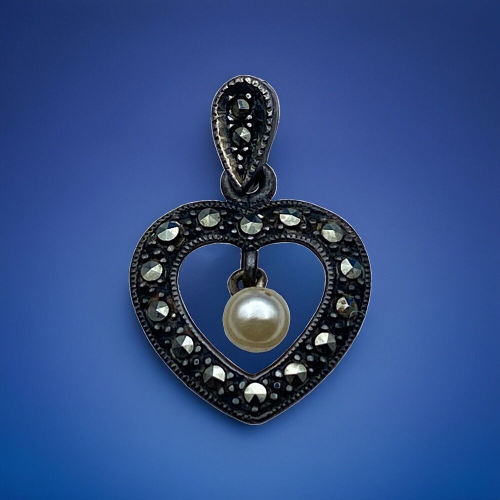 Vintage 925 Sterling Silver Marcasite Heart Pendant Pearl Dangle 2g
